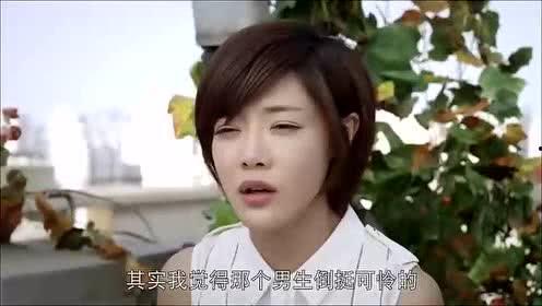 天台情侣吃瓜,甜蜜瞬间引网友热议